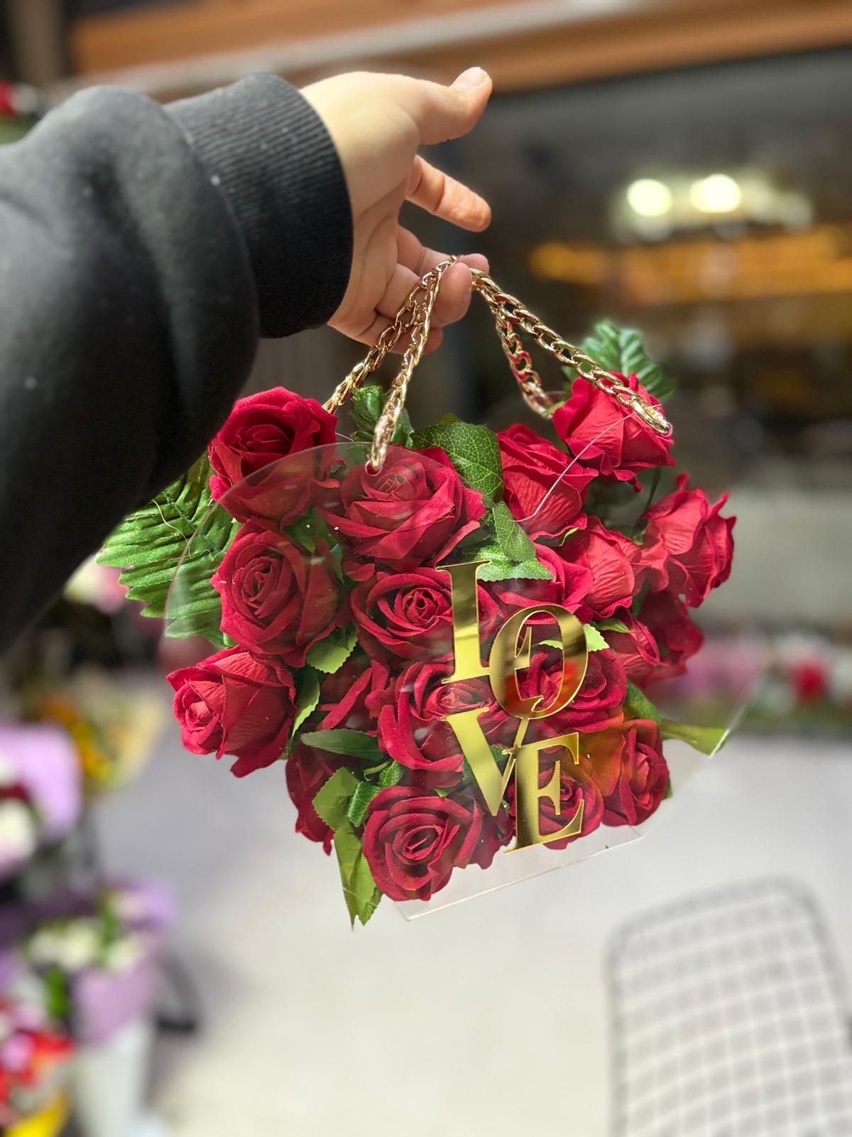 PREM�UM �ANTADA KIRMIZI YAPAY G�LLER